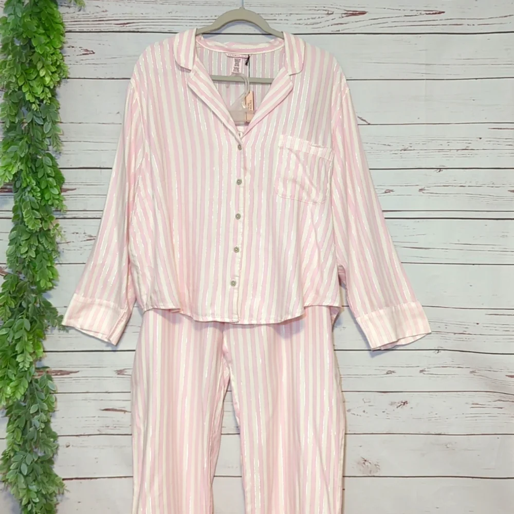 Victoria's Secret 2 Piece Pajama Lounge‎ Set Pink White Stripes XL Short NWT